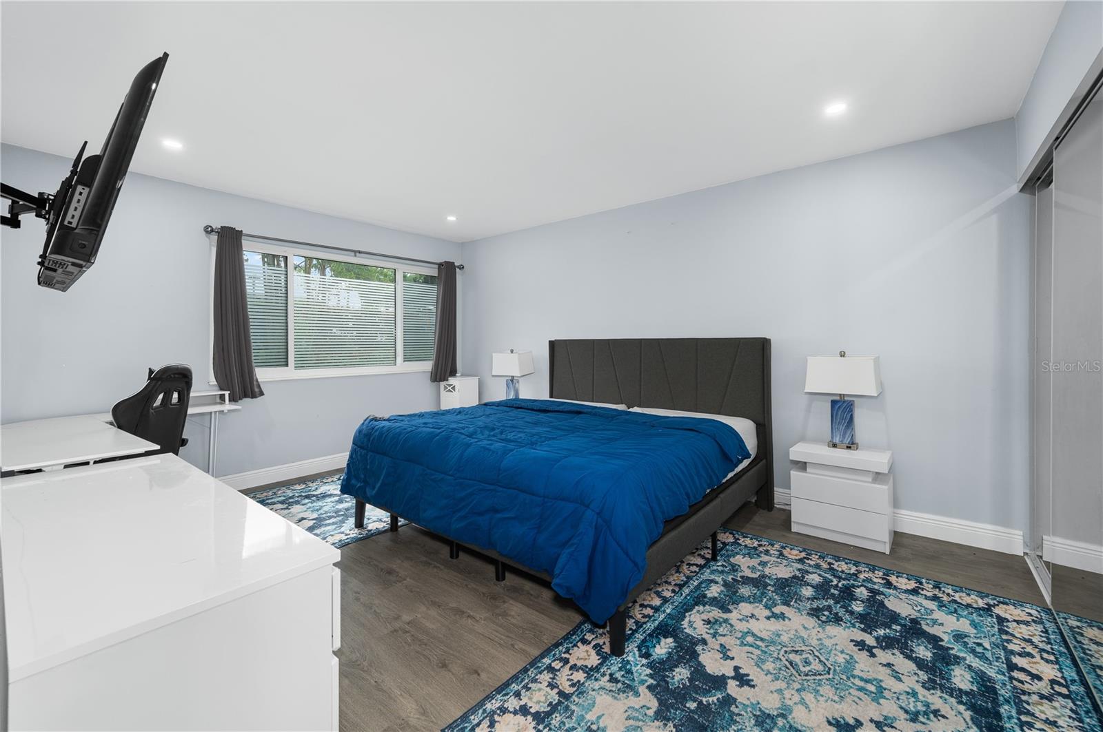 BIVENS LAKE ESTATE S - Residential