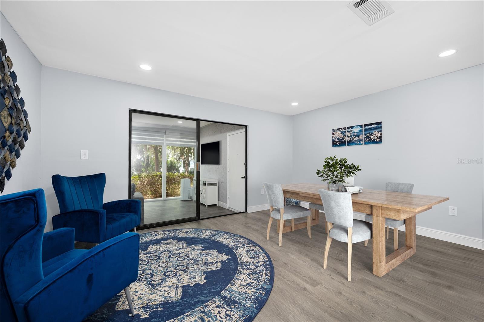 BIVENS LAKE ESTATE S - Residential