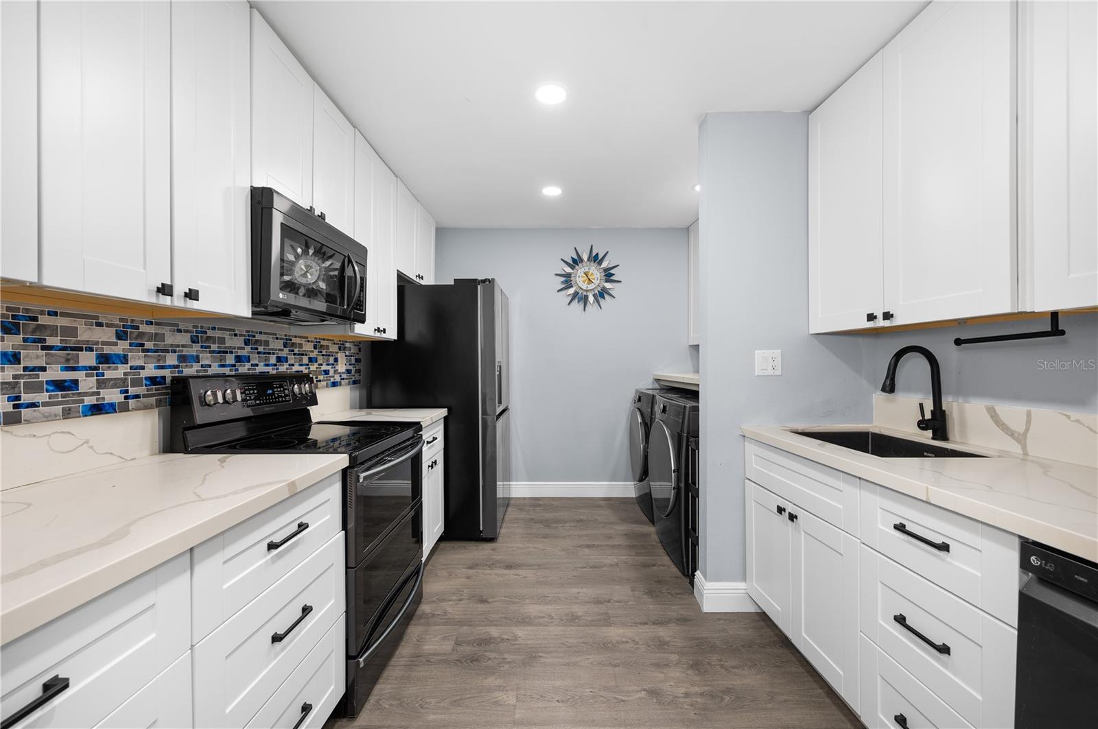BIVENS LAKE ESTATE S - Residential