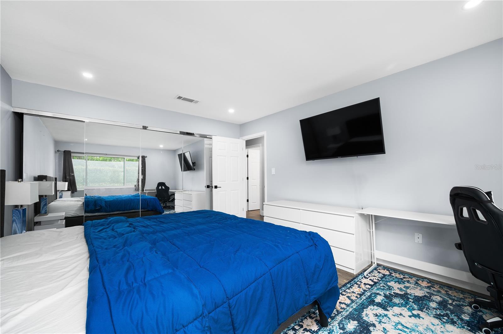 BIVENS LAKE ESTATE S - Residential