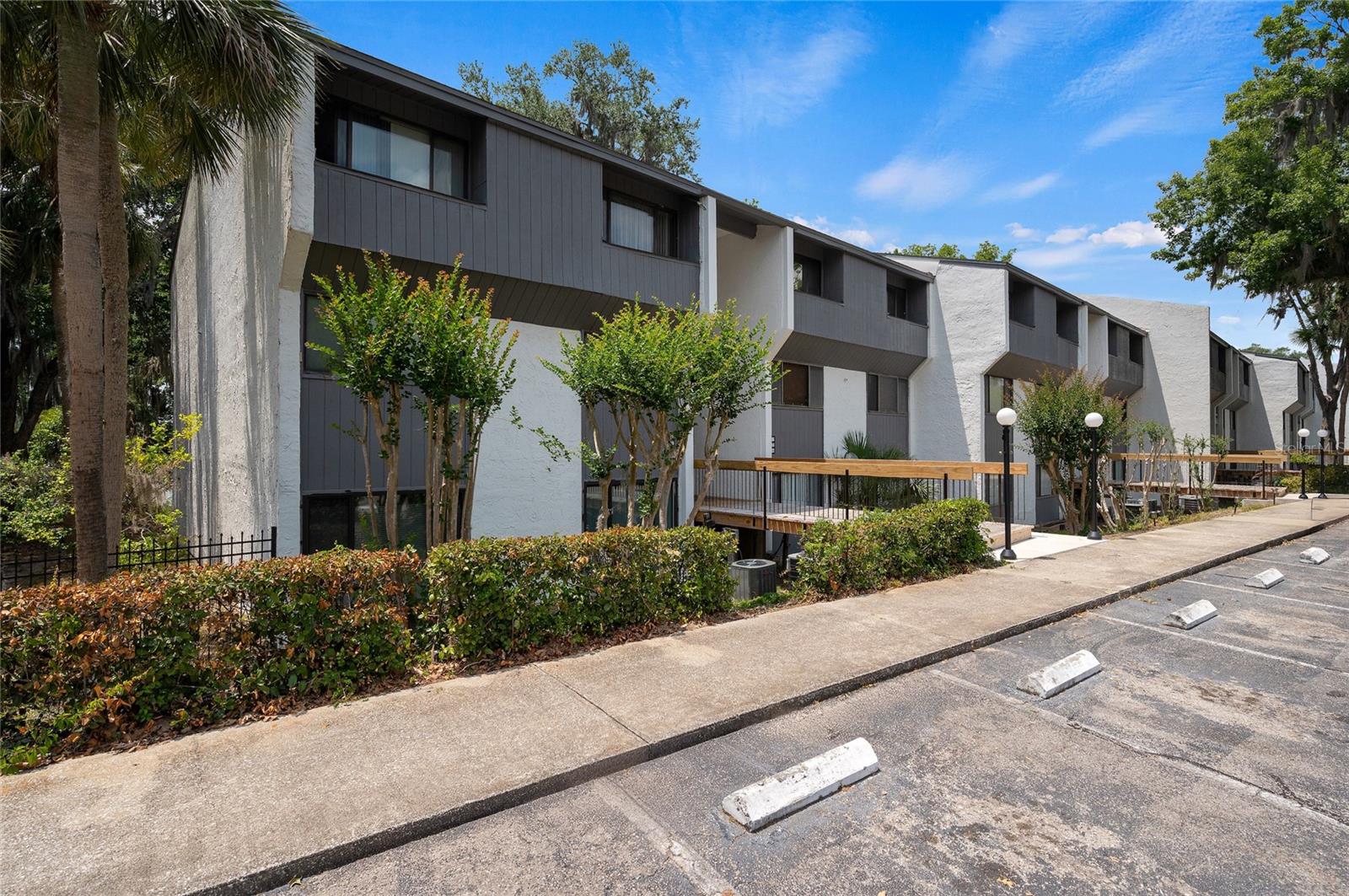 BIVENS LAKE ESTATE S - Residential