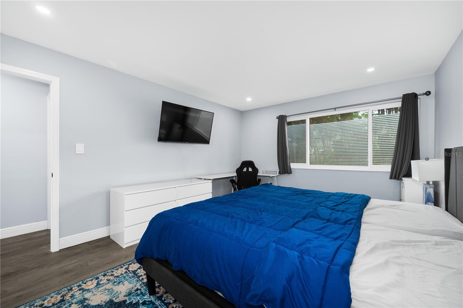 BIVENS LAKE ESTATE S - Residential