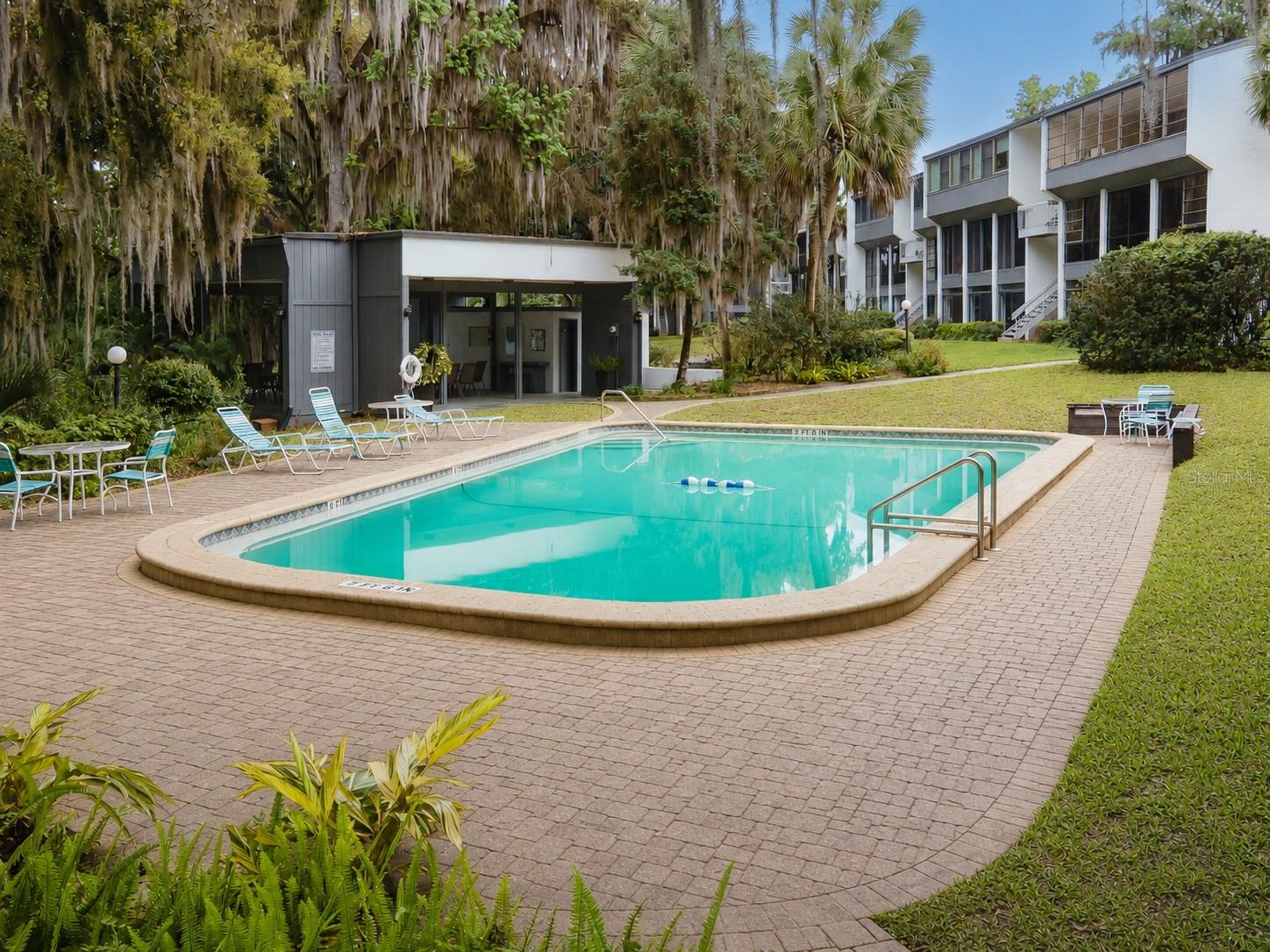 BIVENS LAKE ESTATE S - Residential