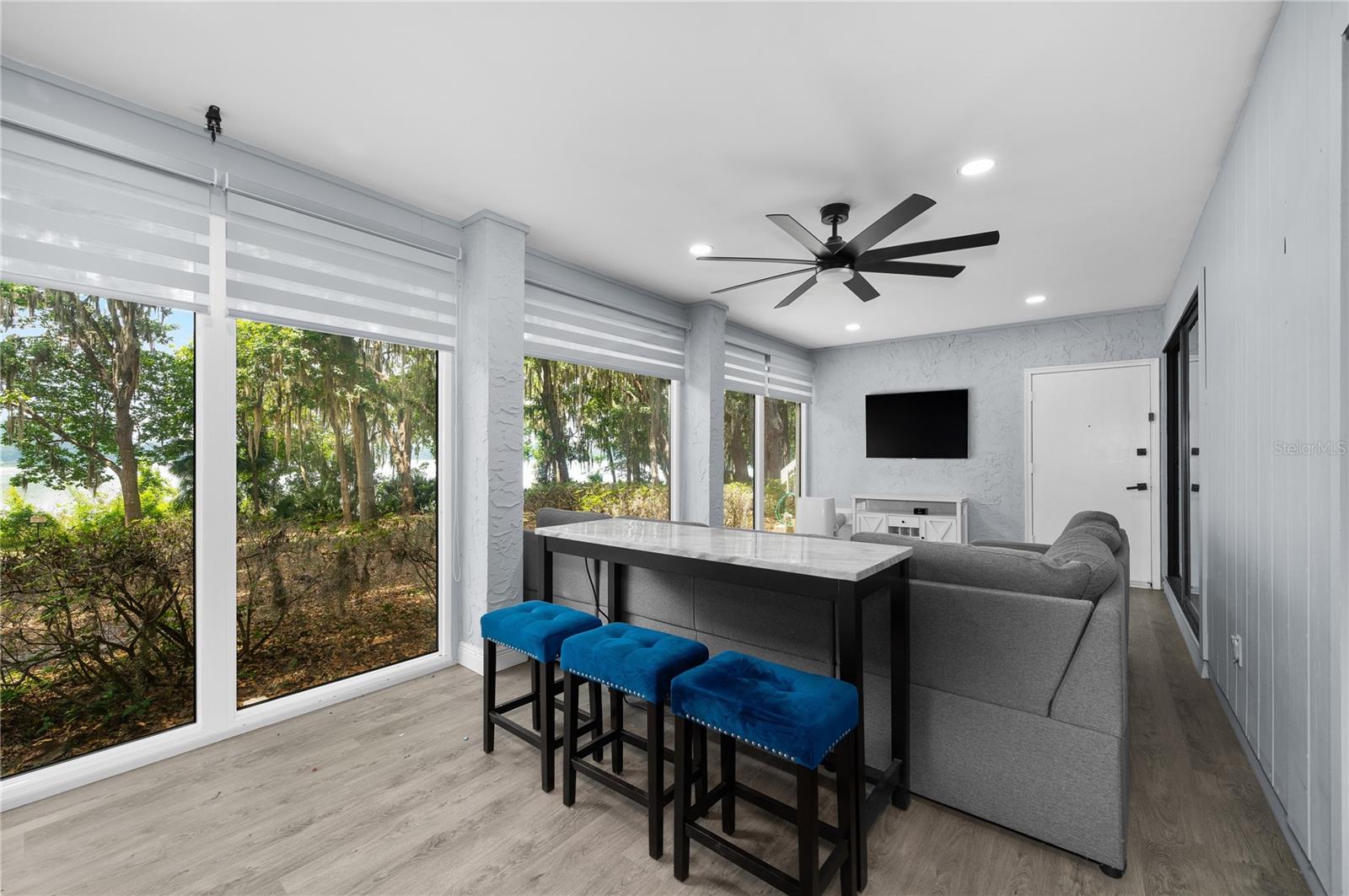BIVENS LAKE ESTATE S - Residential