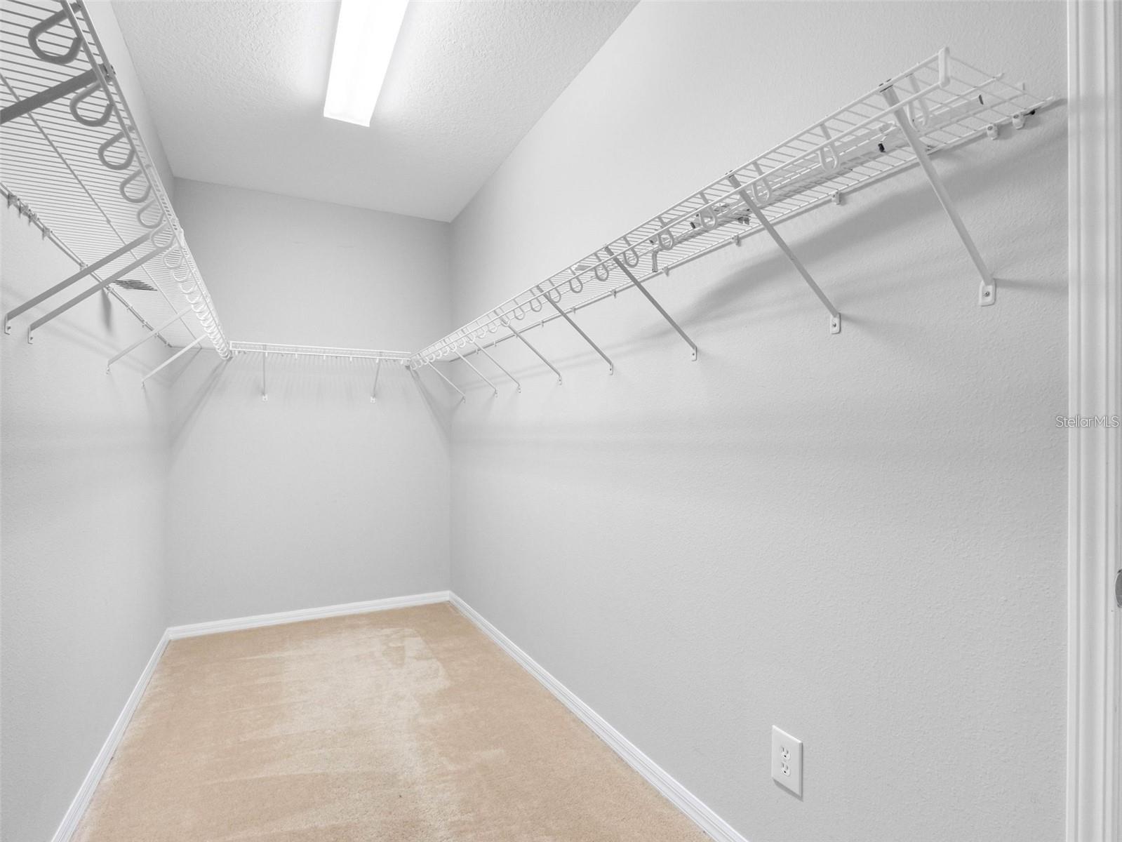 AVELAR CREEK SOUTH - Residential Lease