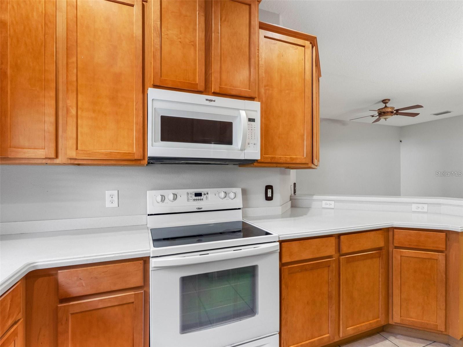 AVELAR CREEK SOUTH - Residential Lease