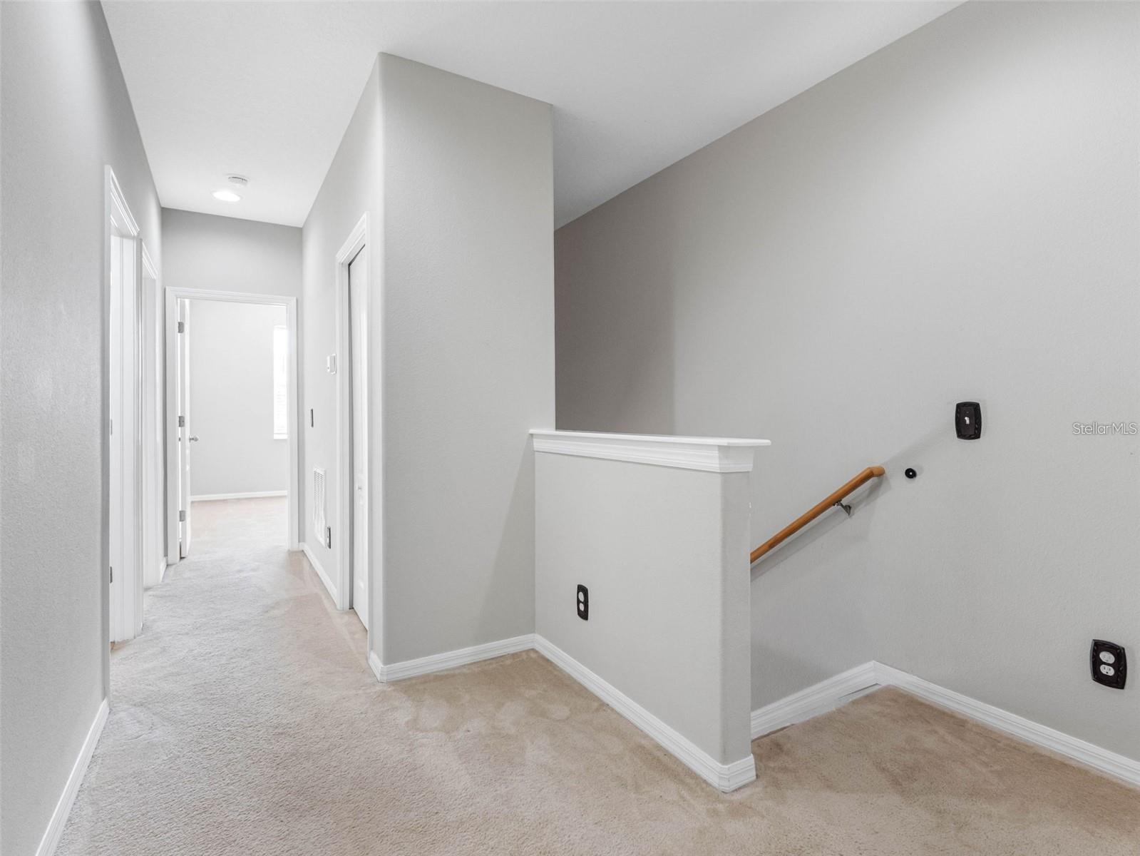 AVELAR CREEK SOUTH - Residential Lease