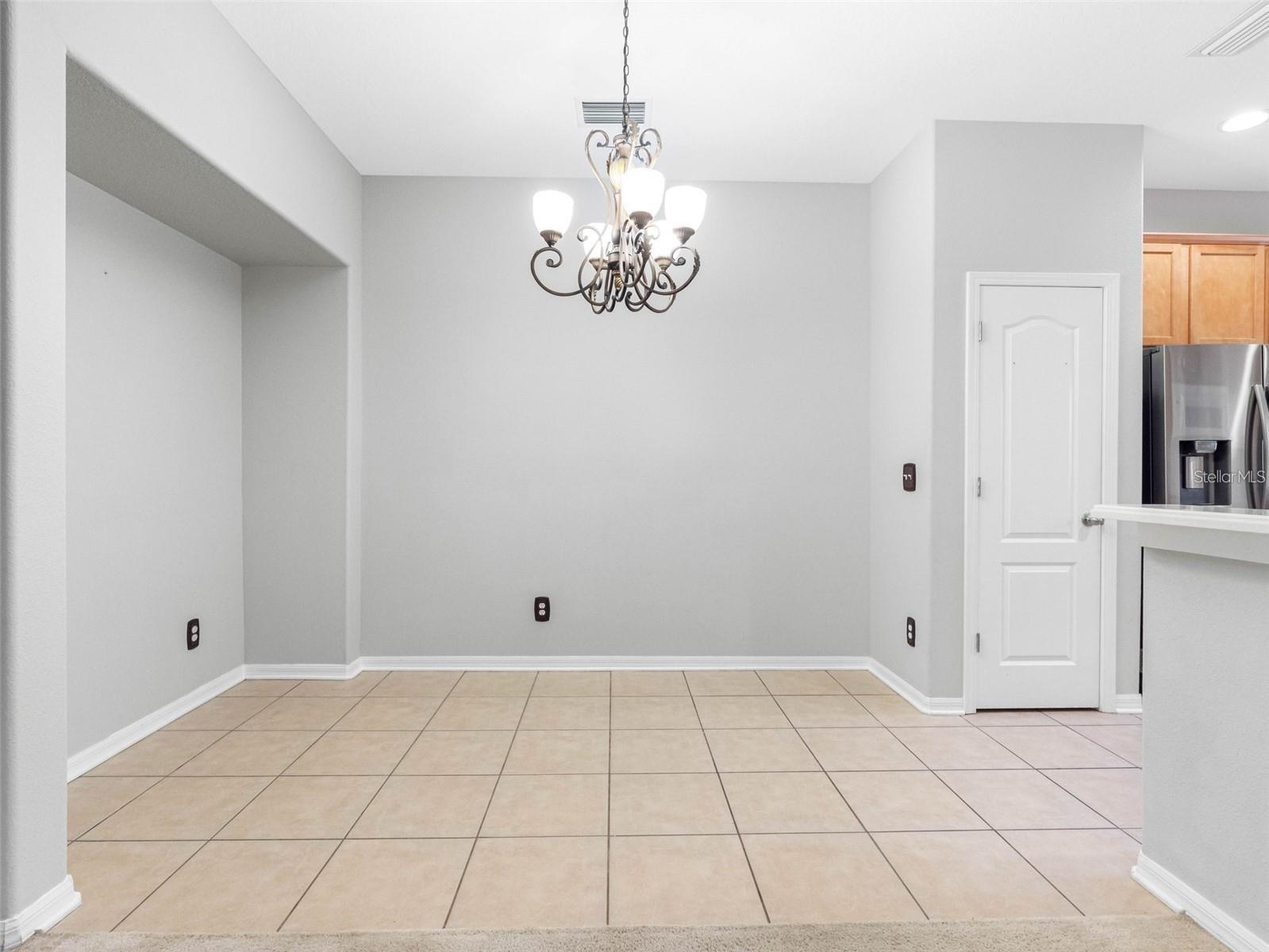 AVELAR CREEK SOUTH - Residential Lease