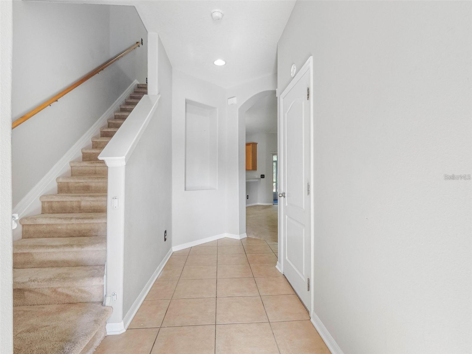 AVELAR CREEK SOUTH - Residential Lease