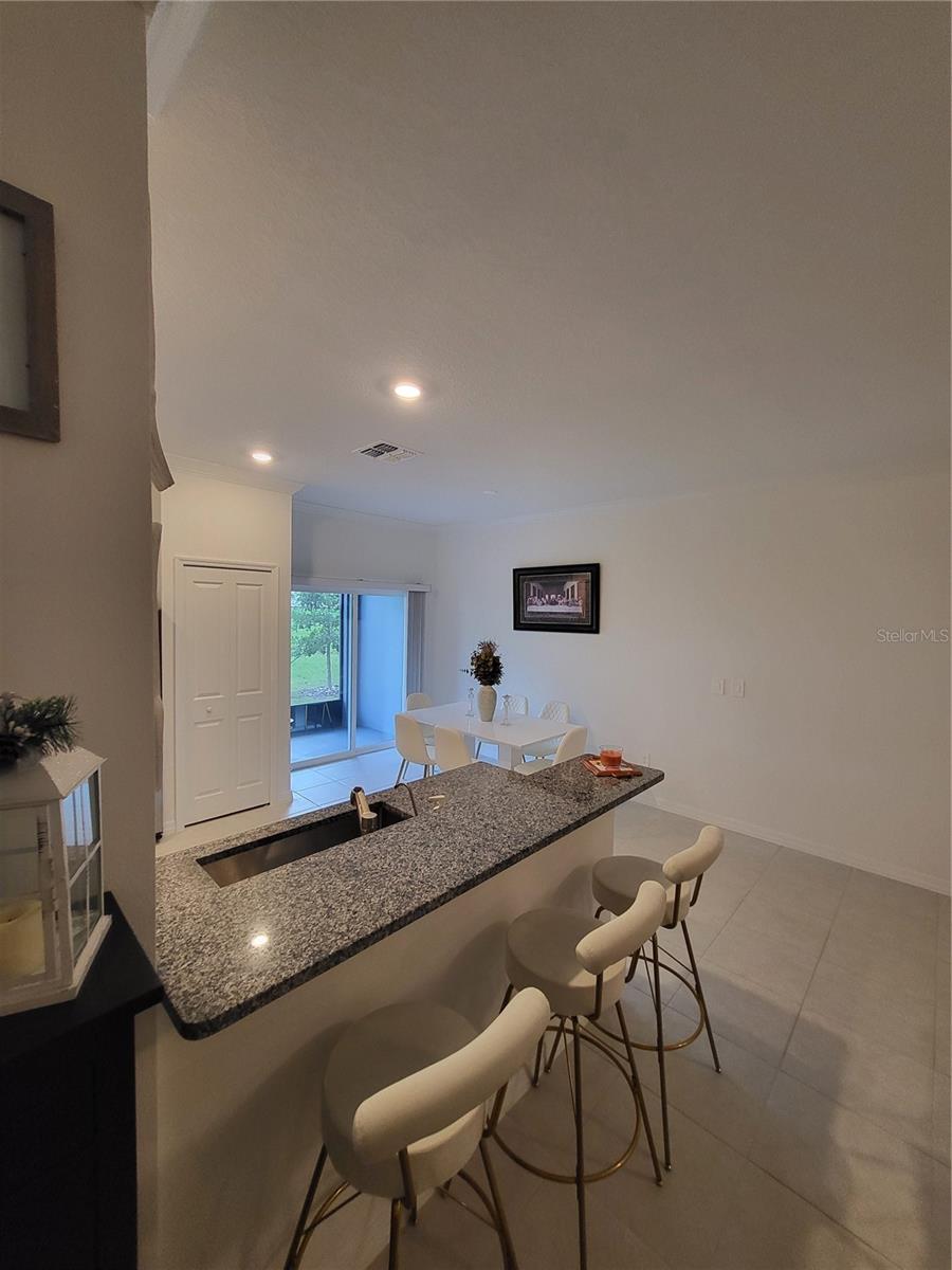 ABBOTT SQUARE PH 2 - Residential Lease