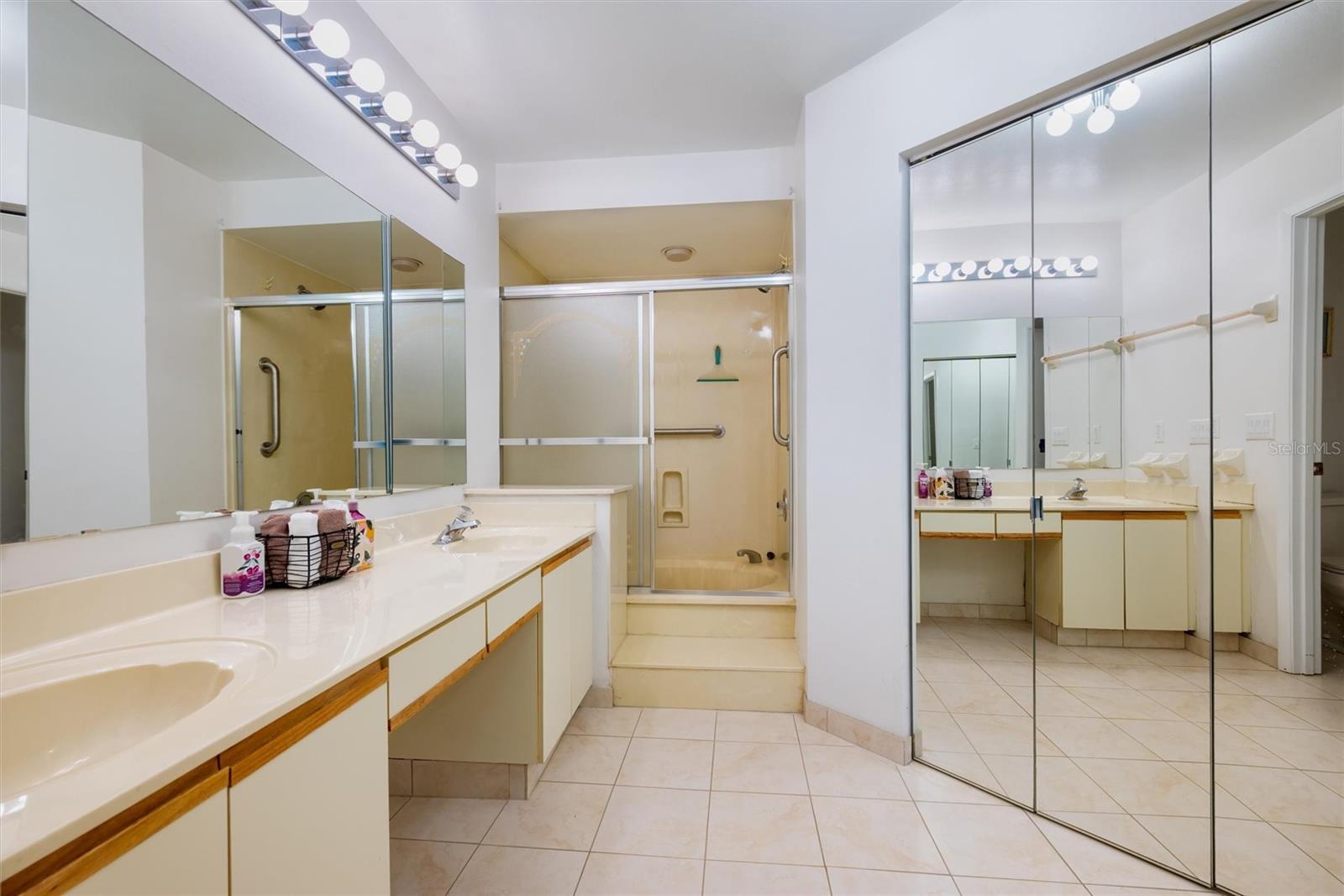 RAINTREE VILLAGE CONDO - Residential