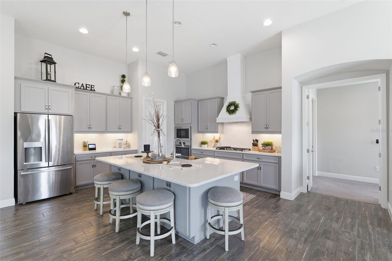 LAKESHORE RANCH PH I - Residential