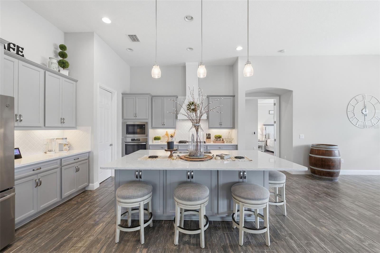 LAKESHORE RANCH PH I - Residential