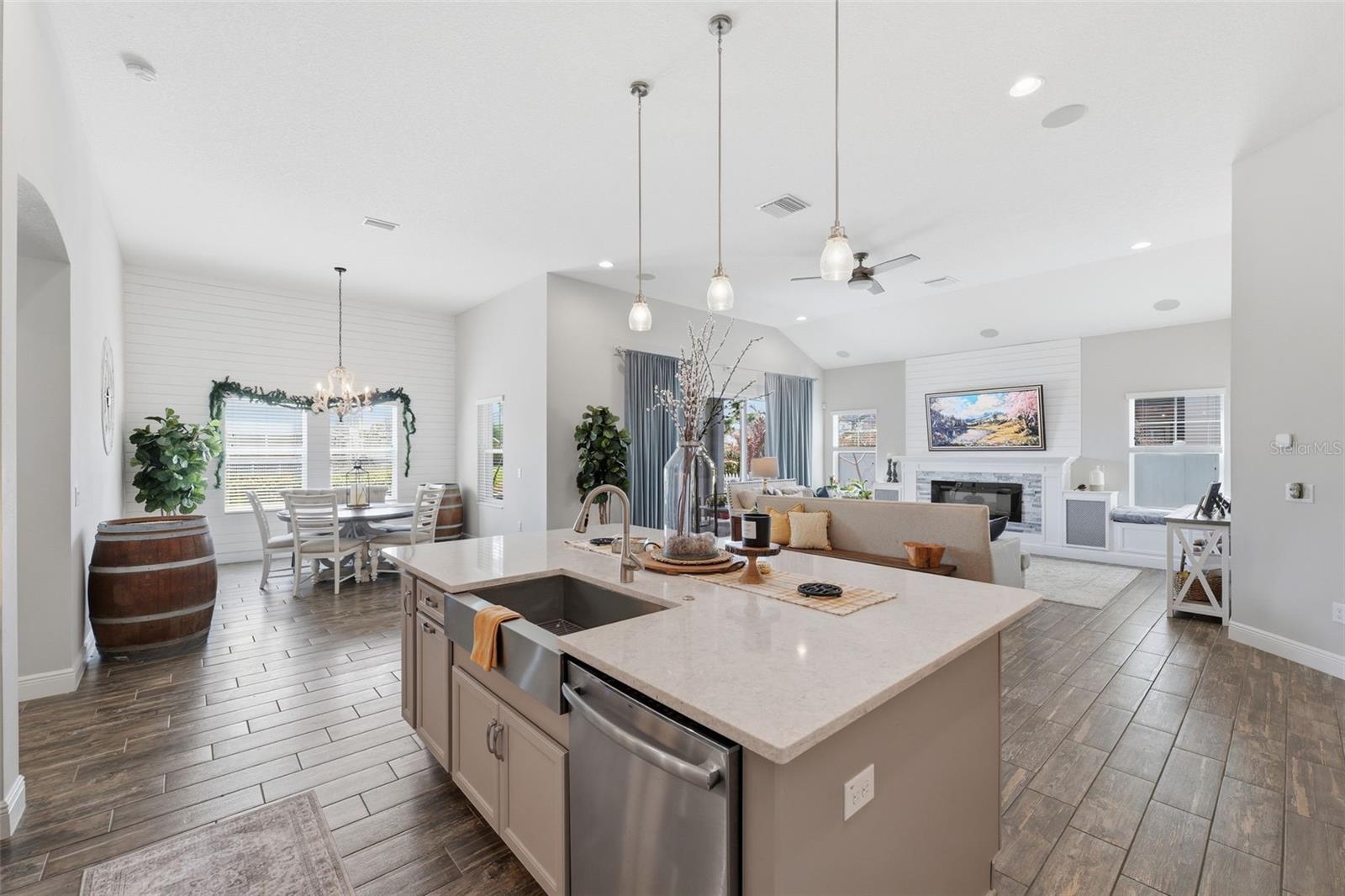 LAKESHORE RANCH PH I - Residential