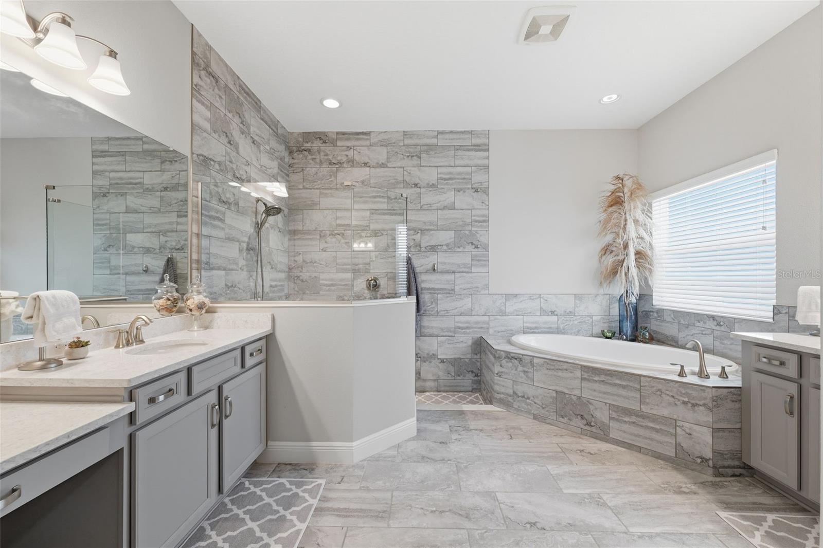 LAKESHORE RANCH PH I - Residential