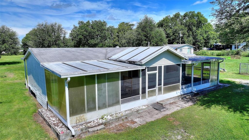 Photo of 1630 Sutton Rd, Lakeland, FL 33810 (MLS # P4935900)