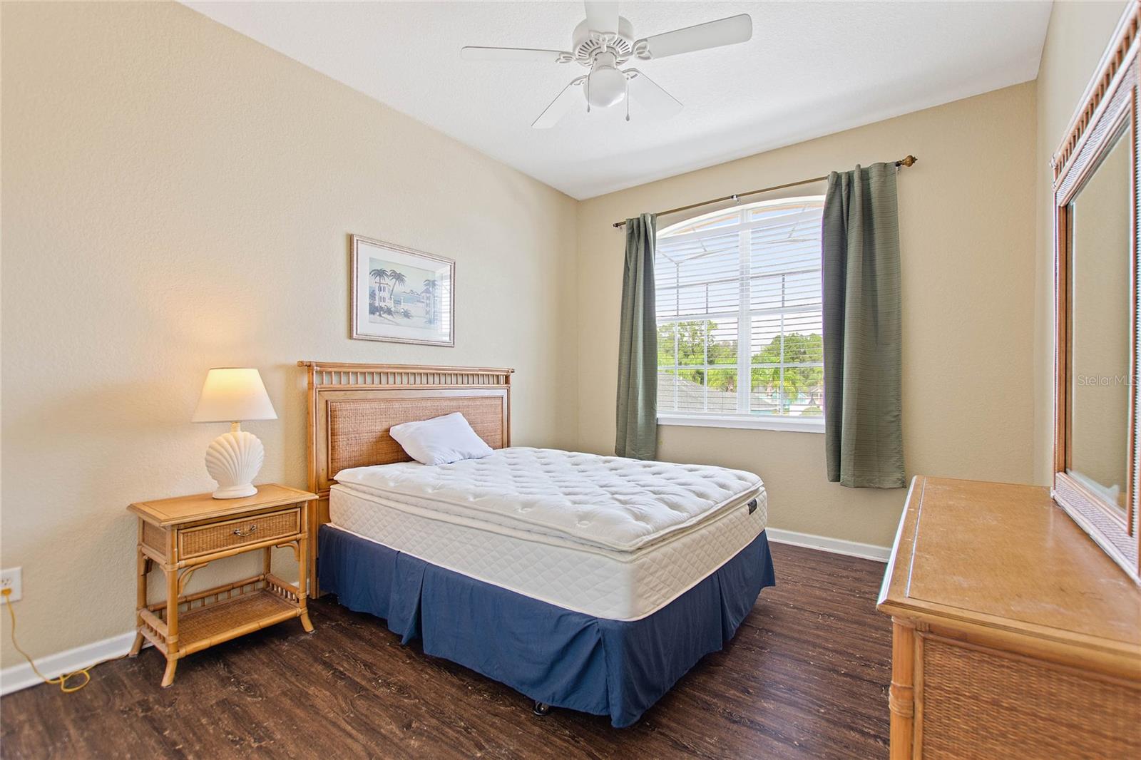 TERRACE RIDGE AT TOWN CENTER EAST CONDO - Residential Lease