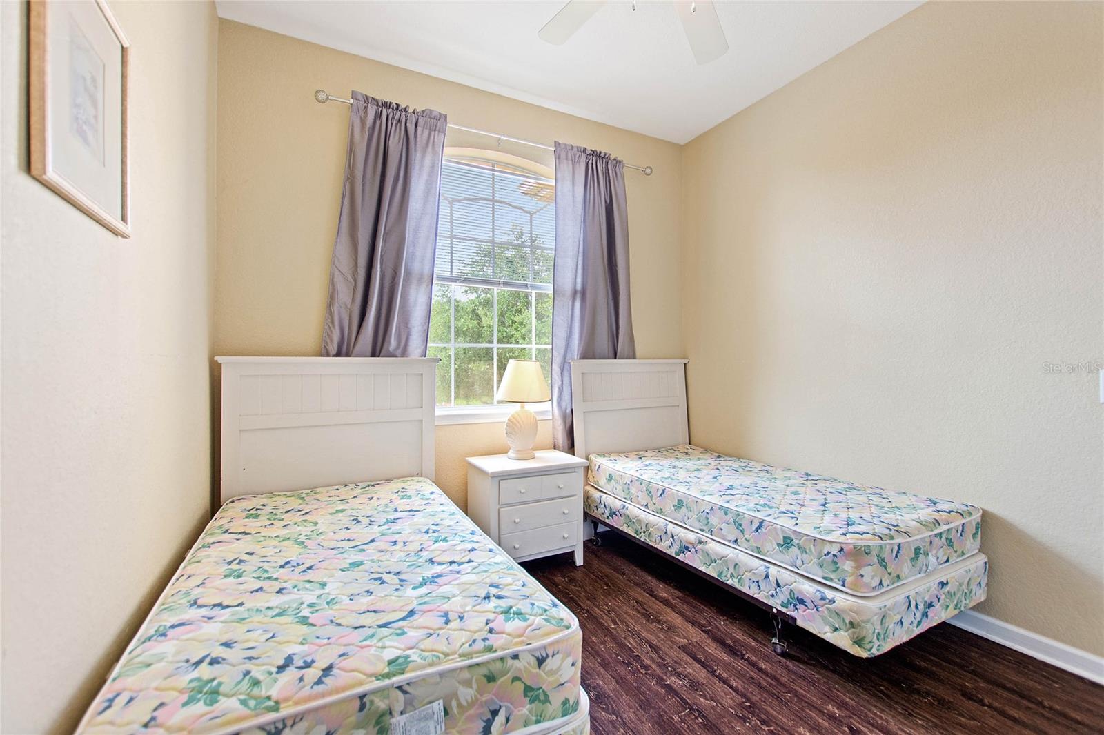 TERRACE RIDGE AT TOWN CENTER EAST CONDO - Residential Lease