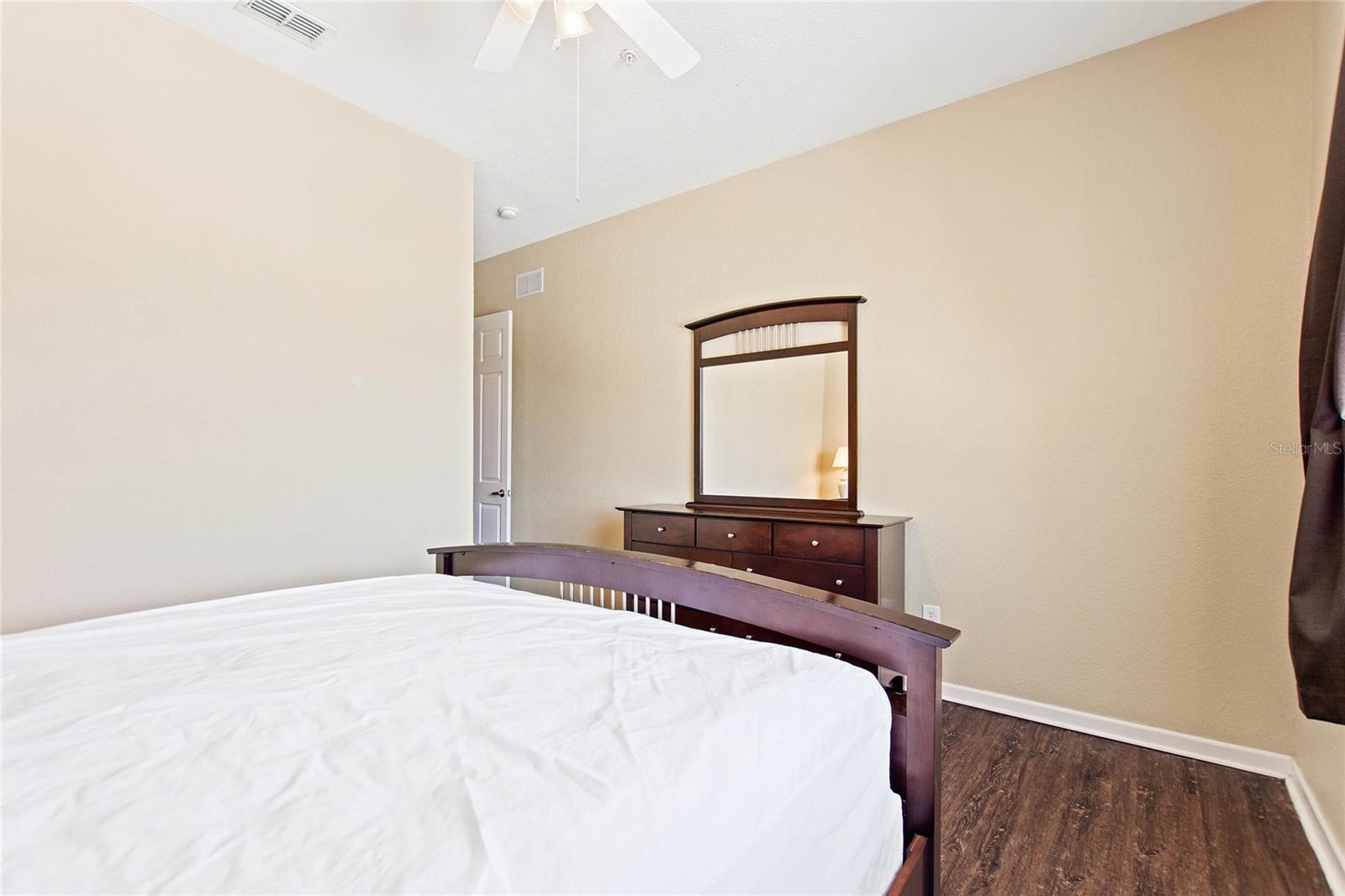 TERRACE RIDGE AT TOWN CENTER EAST CONDO - Residential Lease
