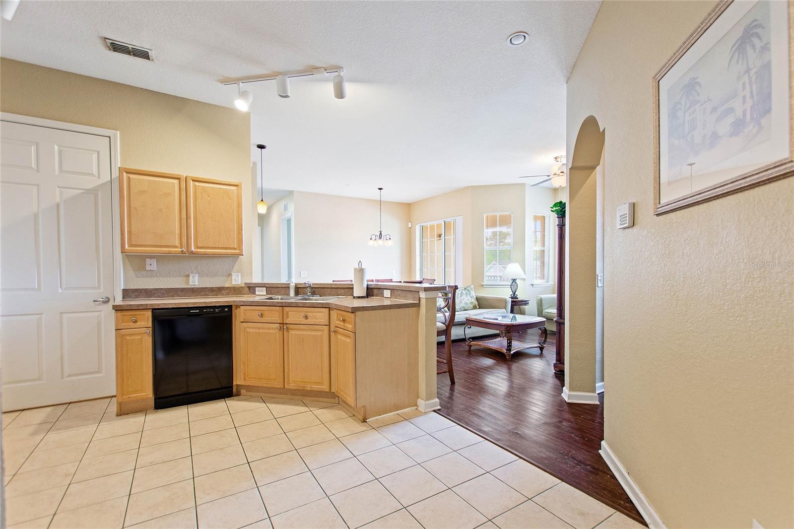 TERRACE RIDGE AT TOWN CENTER EAST CONDO - Residential Lease