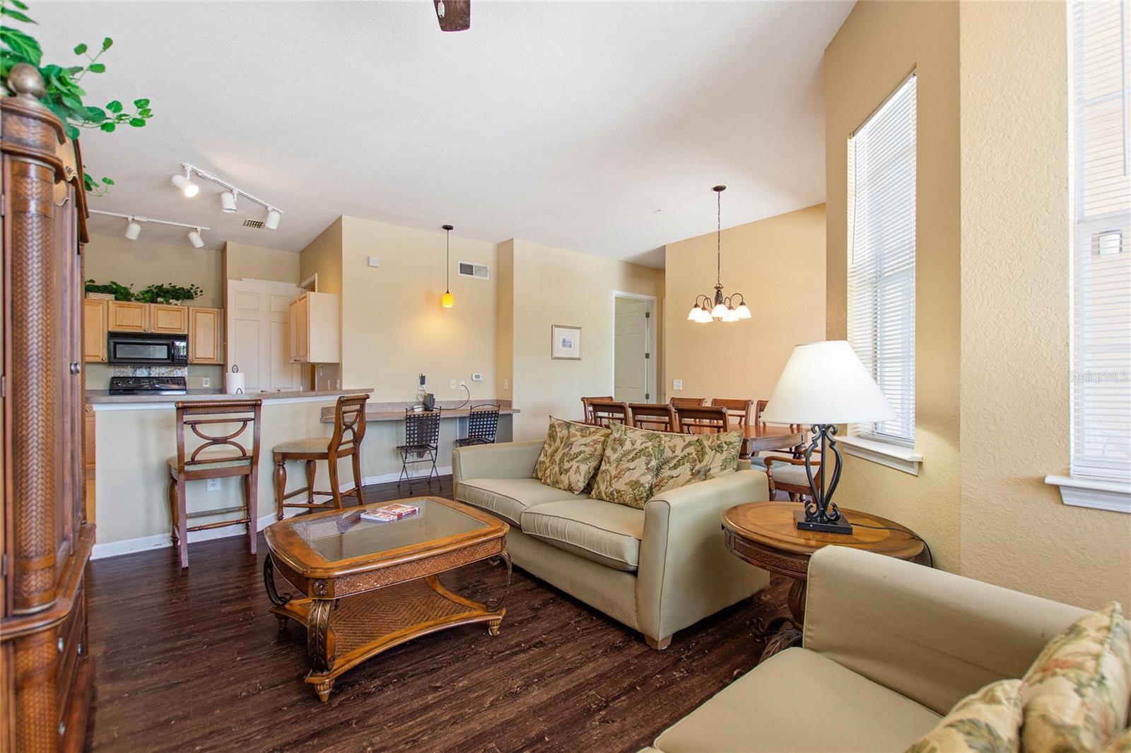 TERRACE RIDGE AT TOWN CENTER EAST CONDO - Residential Lease