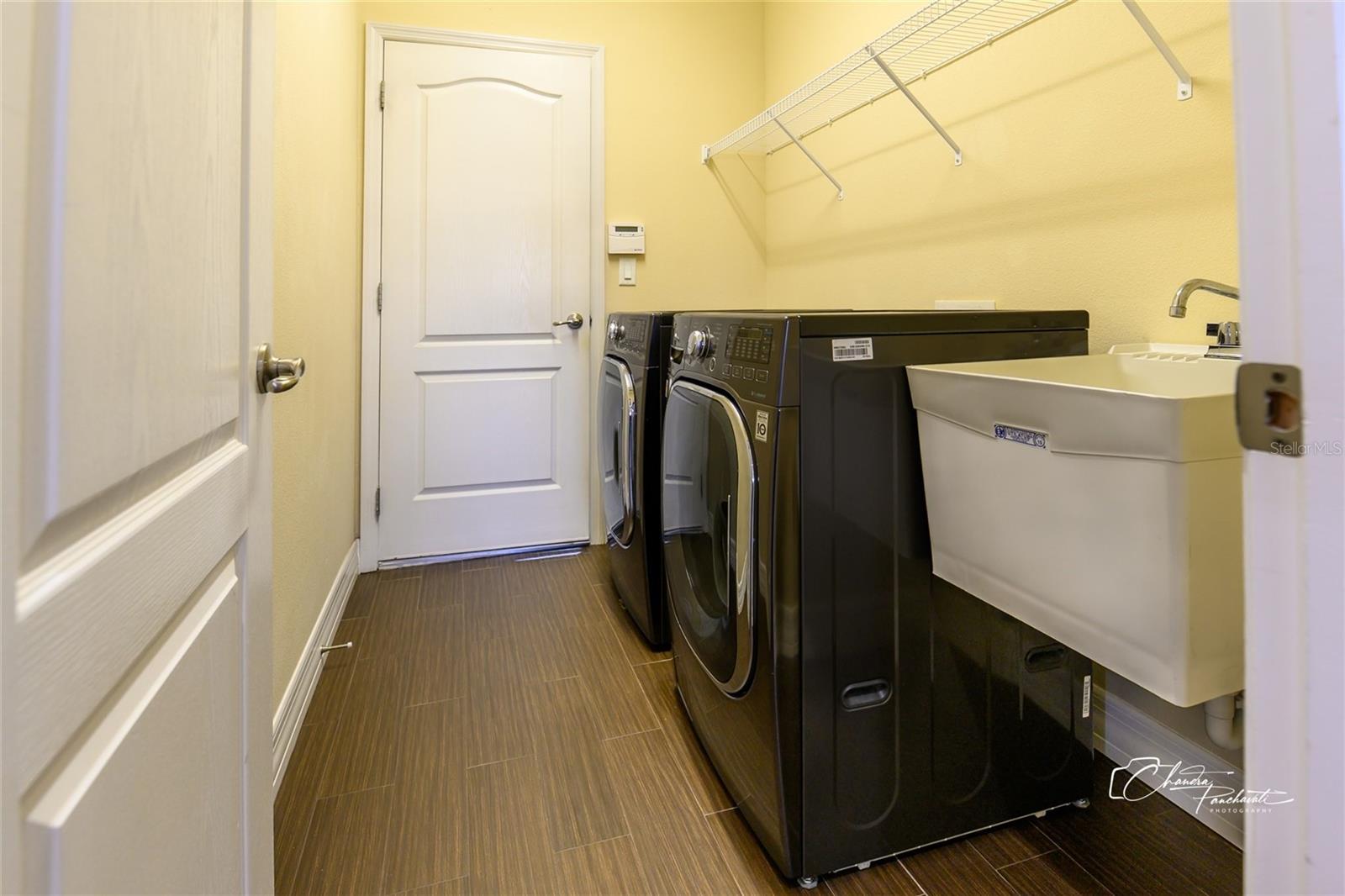 BASSET CREEK ESTATES - Residential Lease