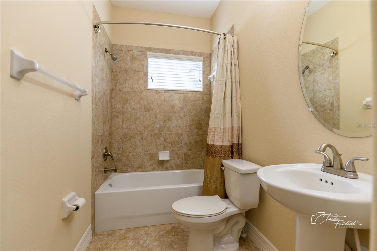 BASSET CREEK ESTATES - Residential Lease