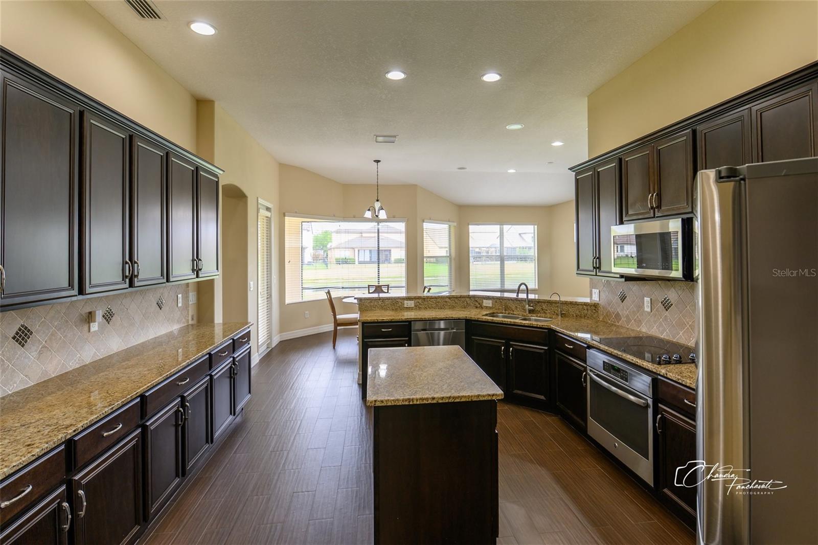 BASSET CREEK ESTATES - Residential Lease
