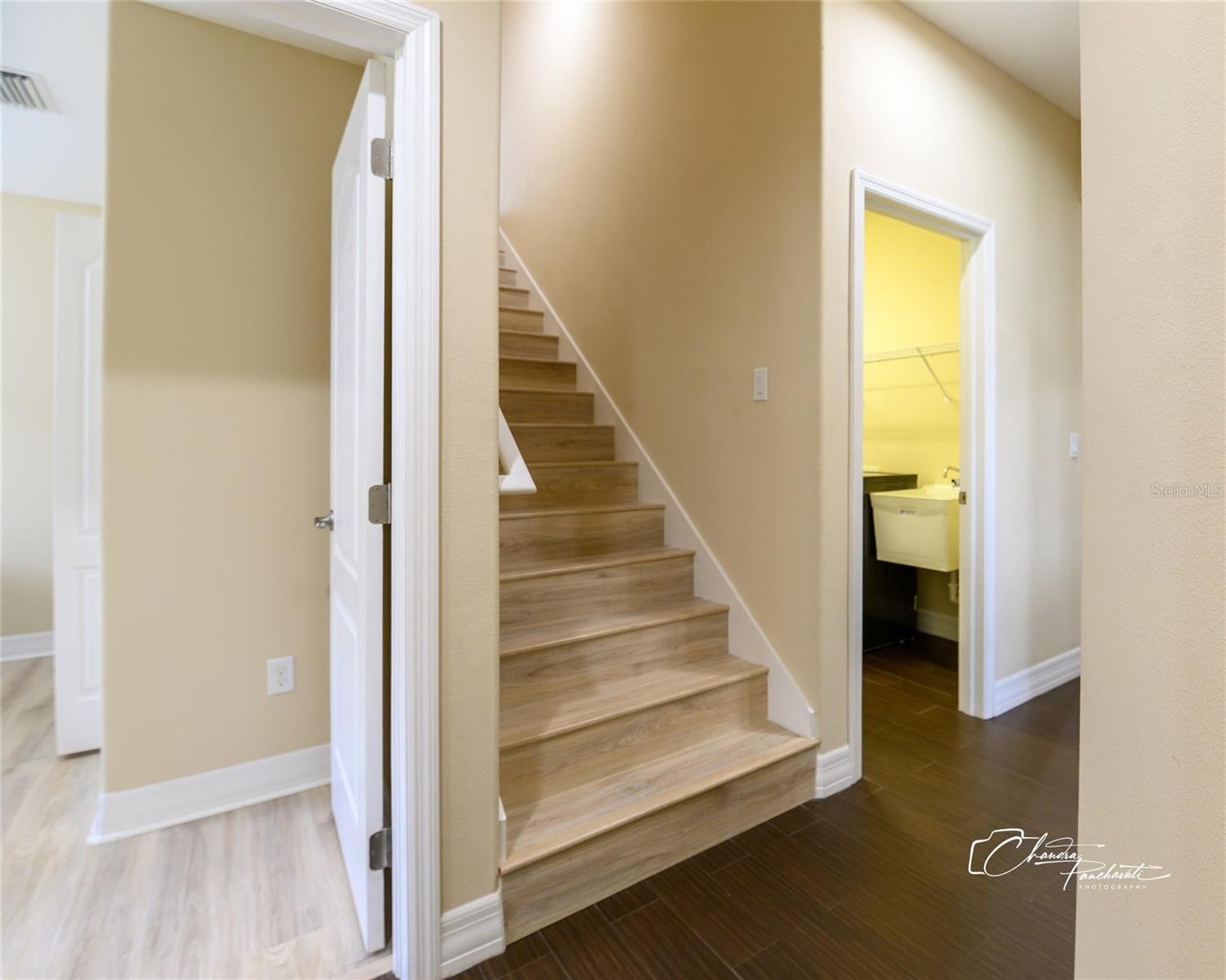 BASSET CREEK ESTATES - Residential Lease