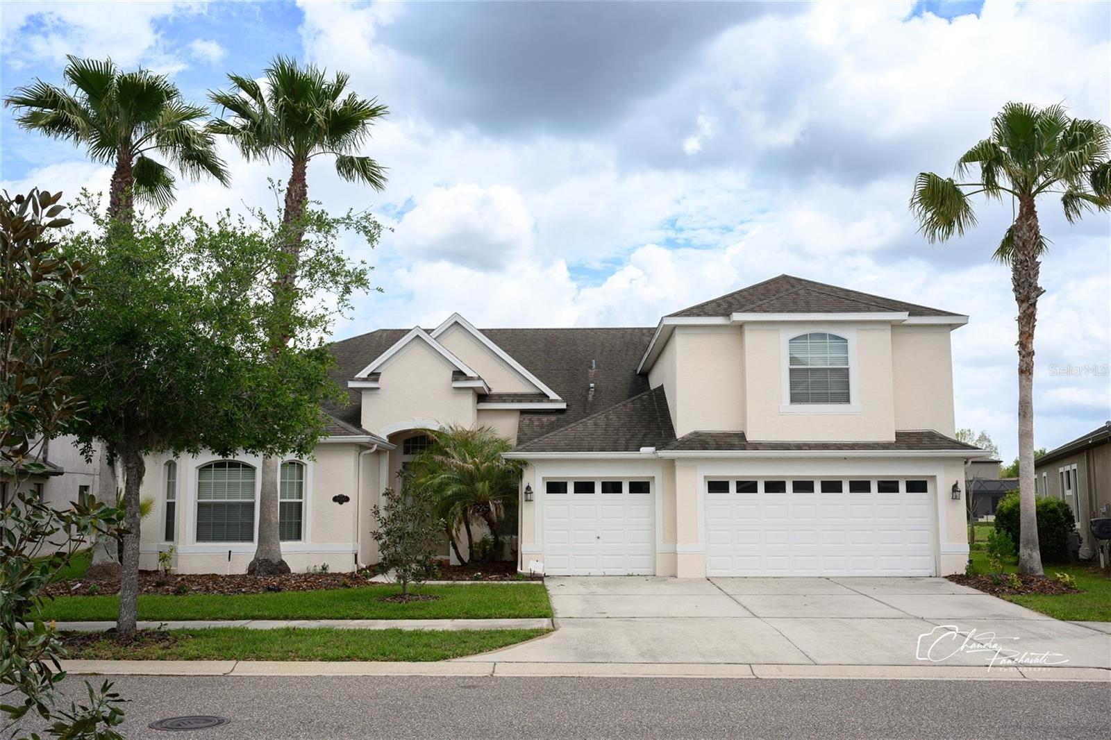 BASSET CREEK ESTATES - Residential Lease