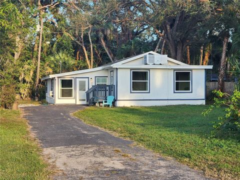 205 DELRAY AVENUE FORT MYERS FL 33905