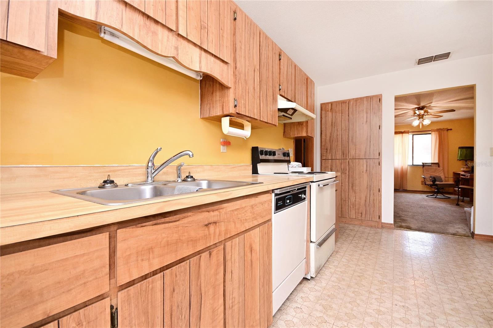 TURNBULL SHORES LTS 01-99 INC - Residential
