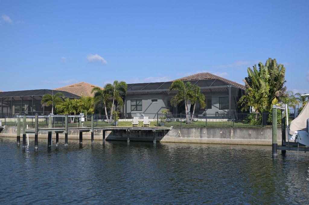 SANCTUARY COVE - Residential