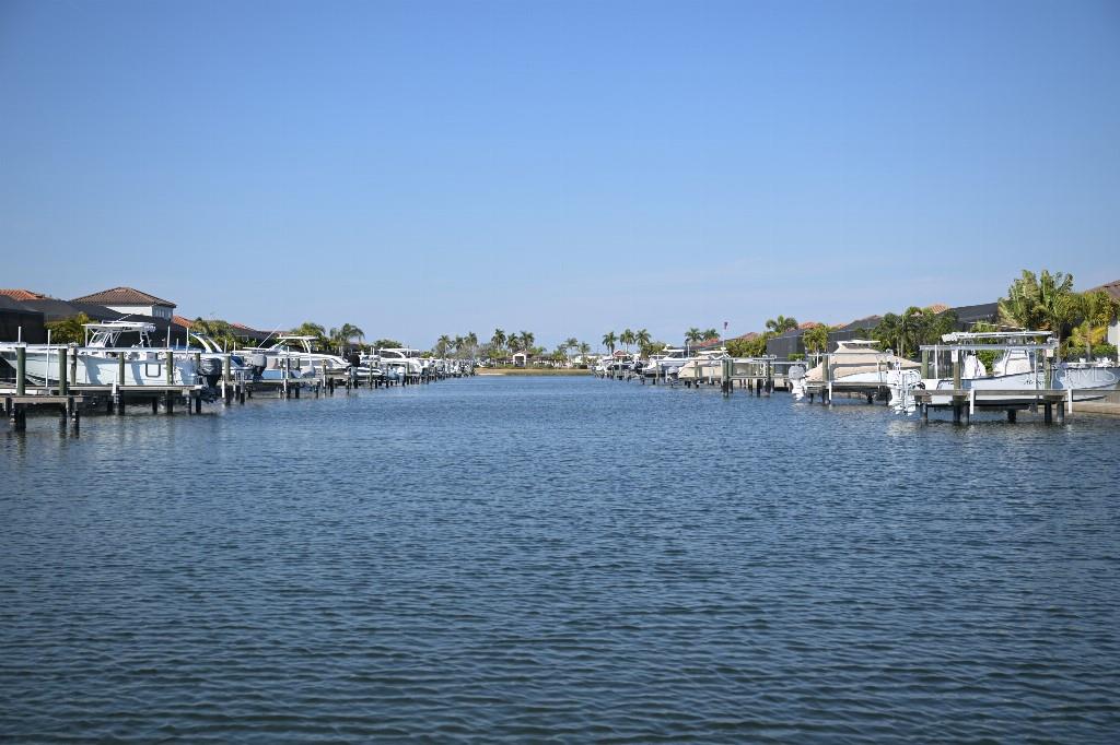 SANCTUARY COVE - Residential