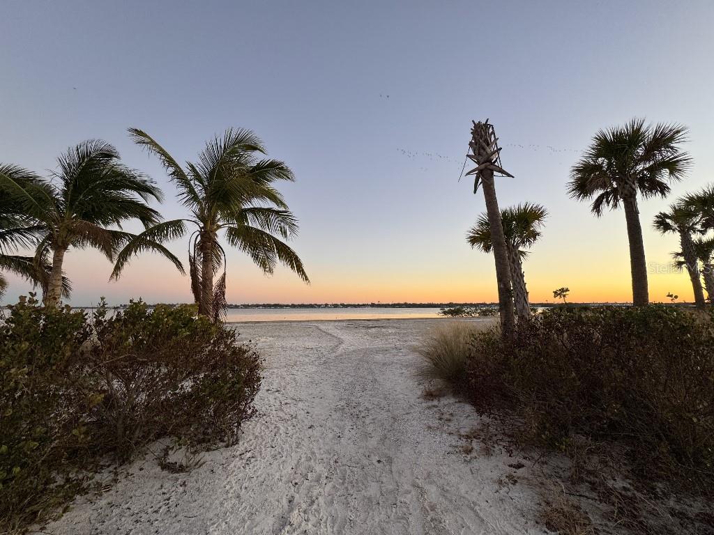 SANCTUARY COVE - Residential