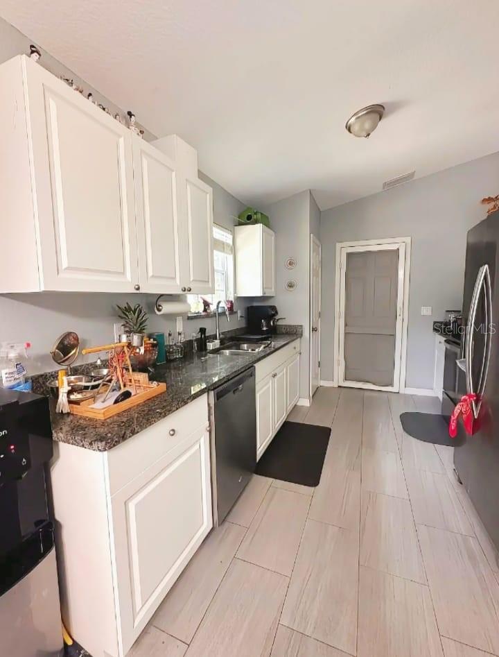 DUNNELLON HEIGHTS - Residential Lease