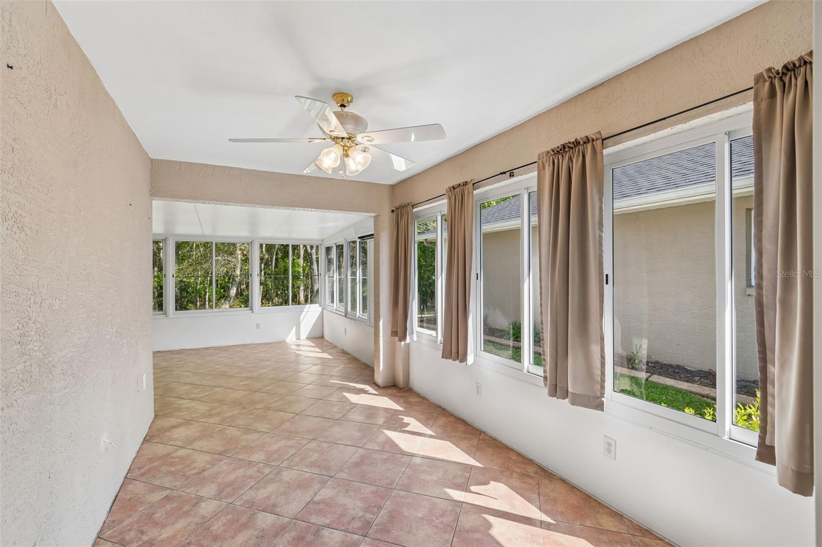 WYNDTREE VILLAGES - Residential