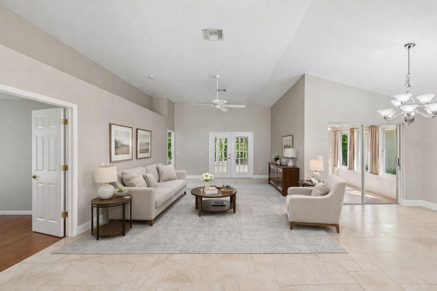 WYNDTREE VILLAGES - Residential