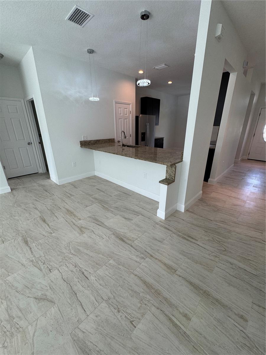 2888 FOXDALE DRIVE