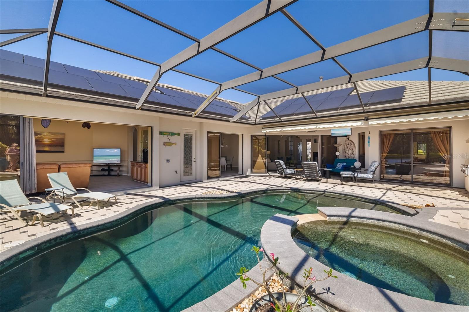 356 BLACKBIRD COURT