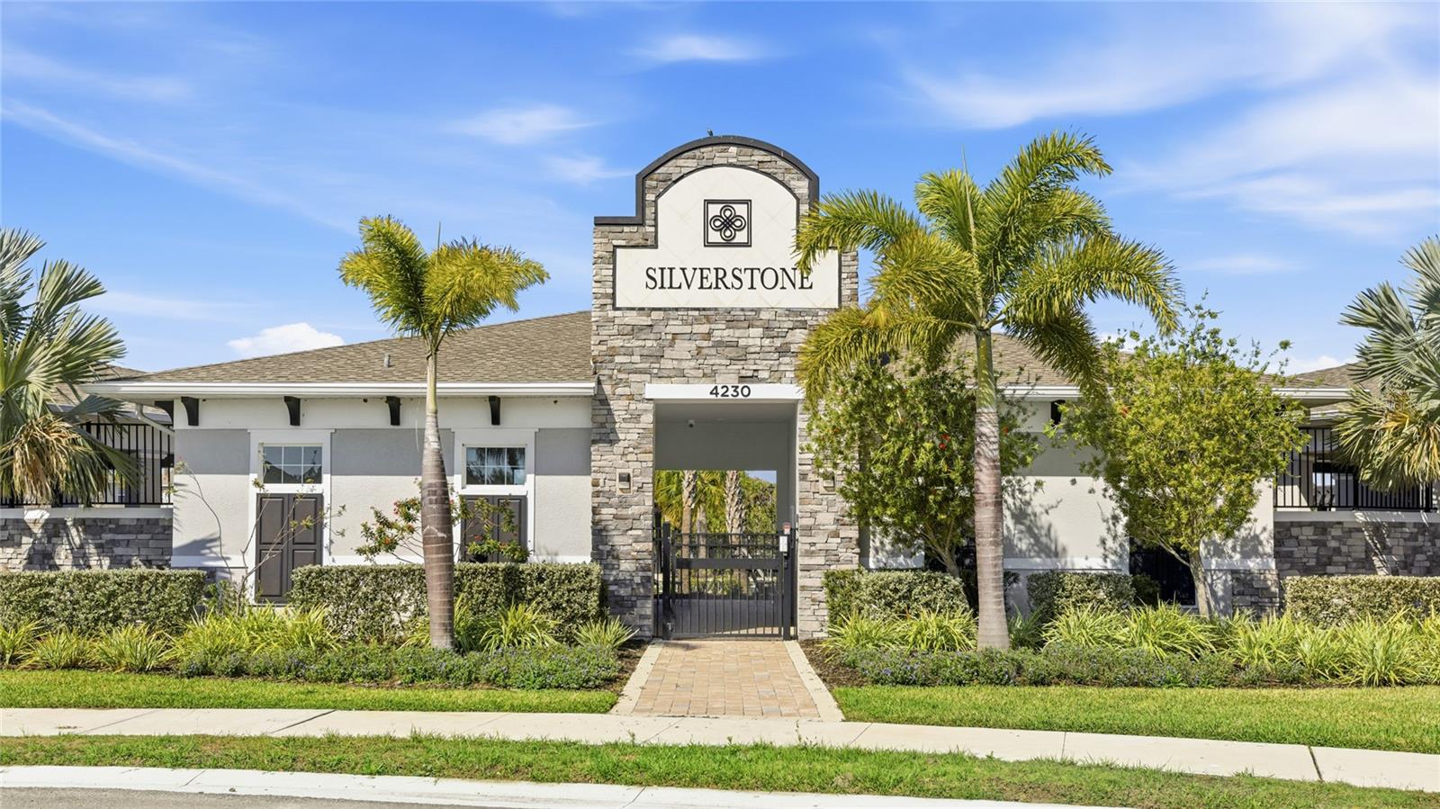 SILVERSTONE NORTH PH IC & ID - Residential