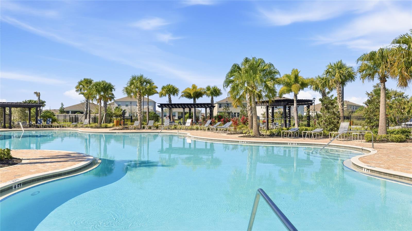 SILVERSTONE NORTH PH IC & ID - Residential