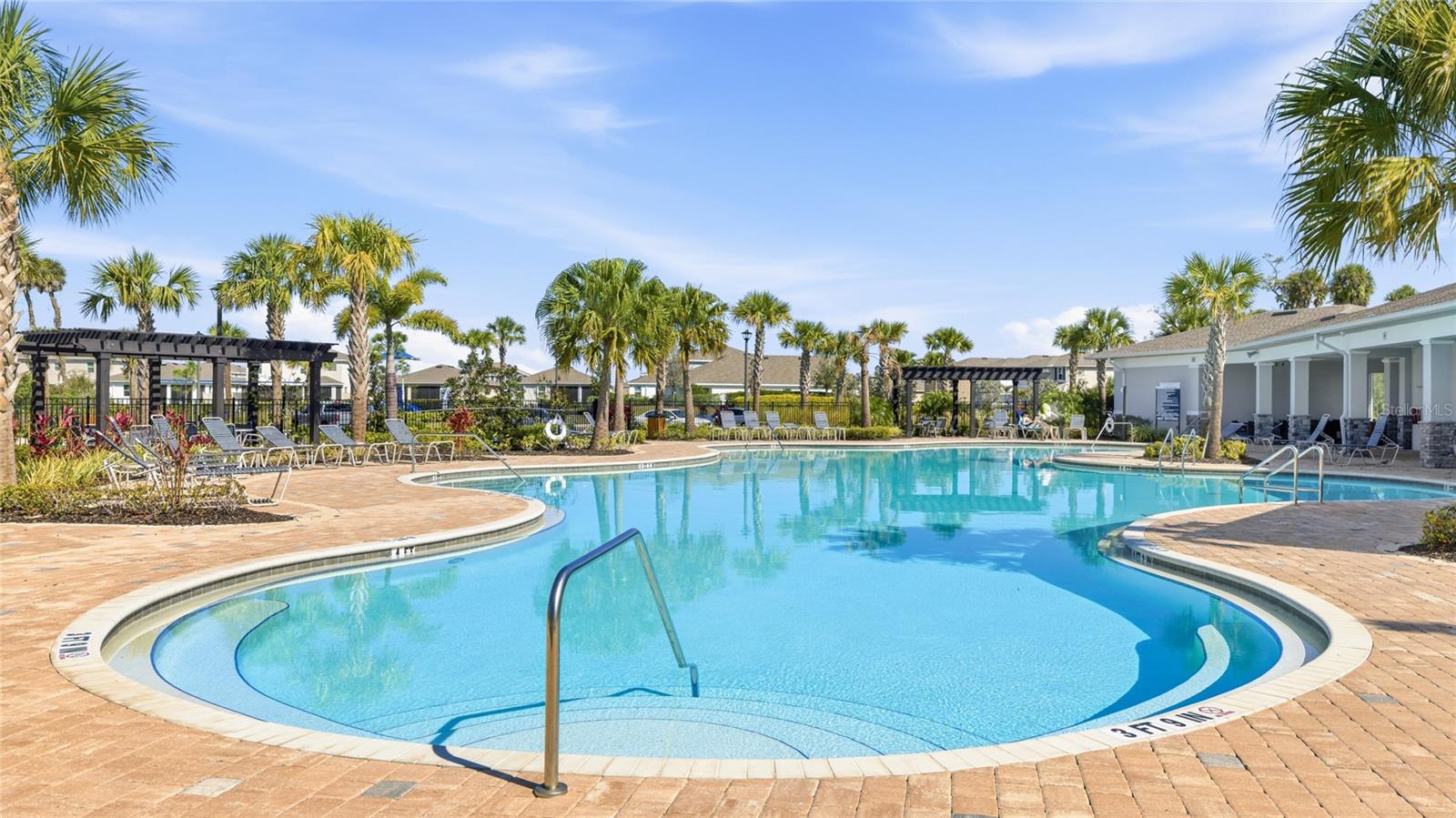 SILVERSTONE NORTH PH IC & ID - Residential