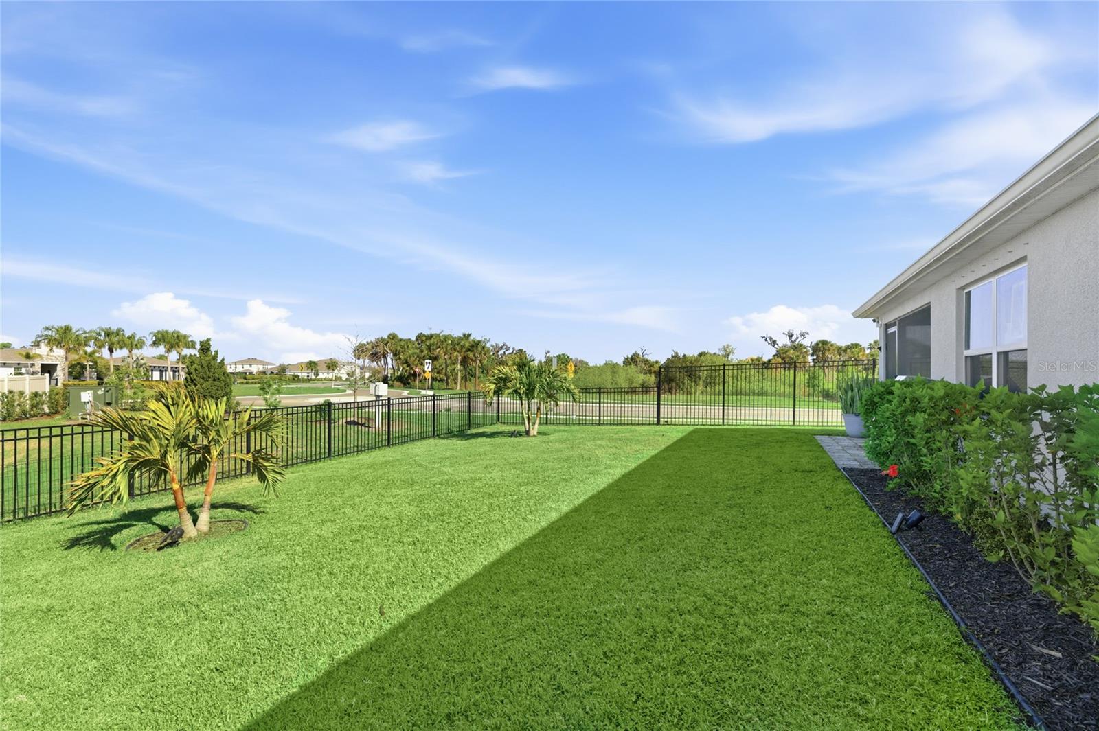 SILVERSTONE NORTH PH IC & ID - Residential