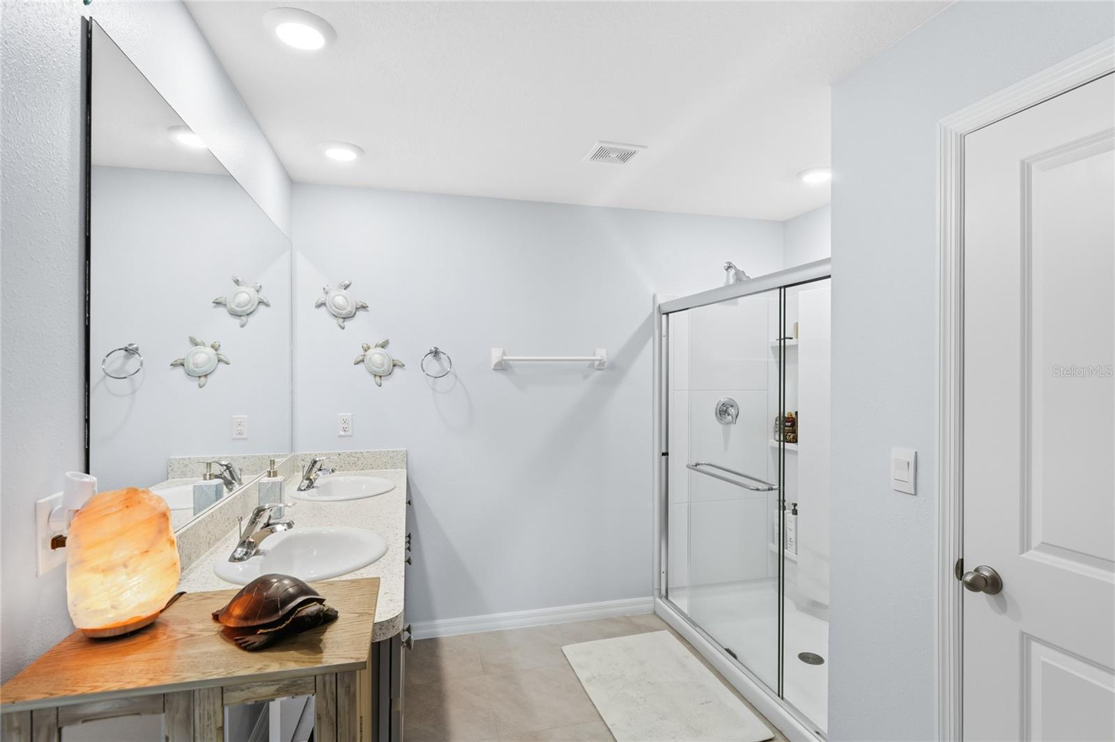 SILVERSTONE NORTH PH IC & ID - Residential