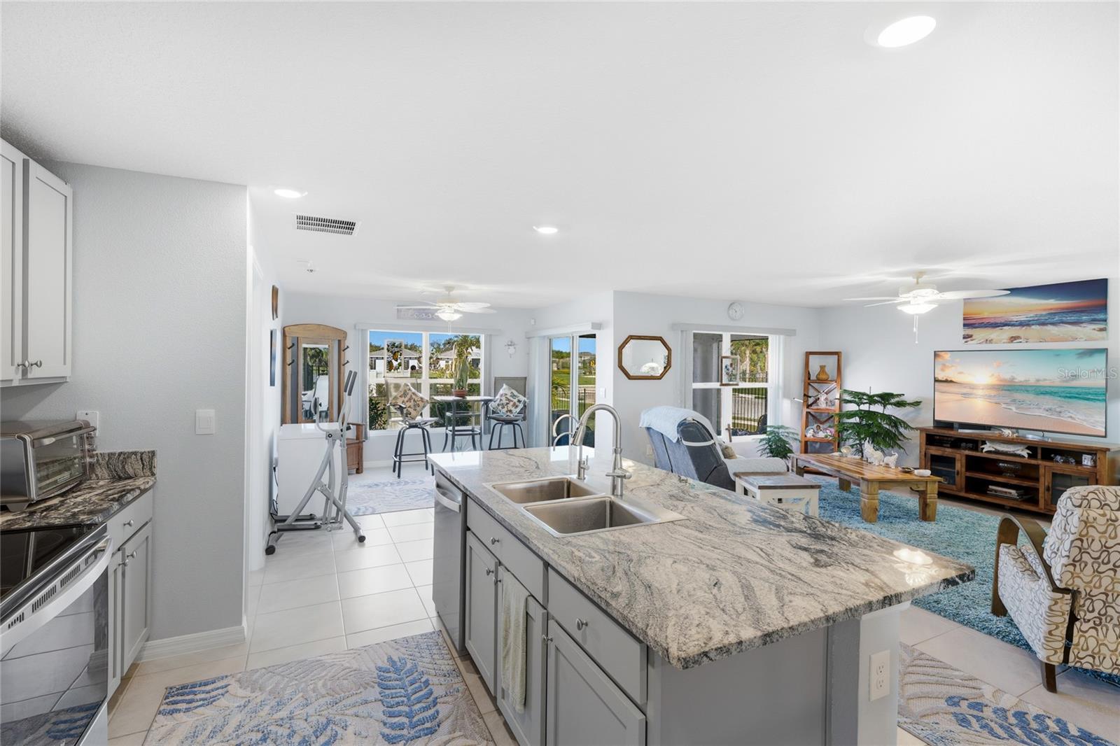 SILVERSTONE NORTH PH IC & ID - Residential