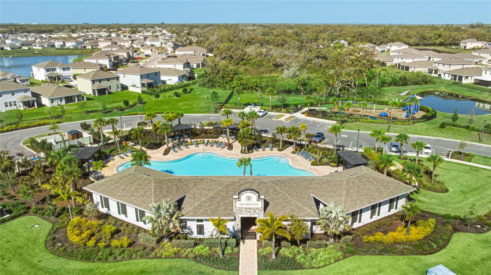 SILVERSTONE NORTH PH IC & ID - Residential