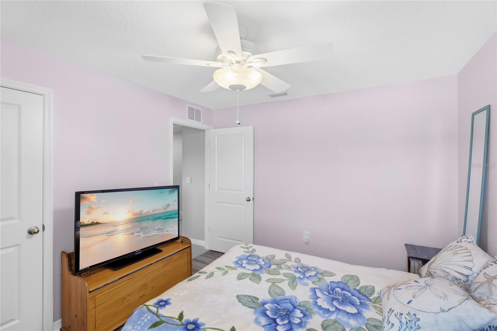 SILVERSTONE NORTH PH IC & ID - Residential