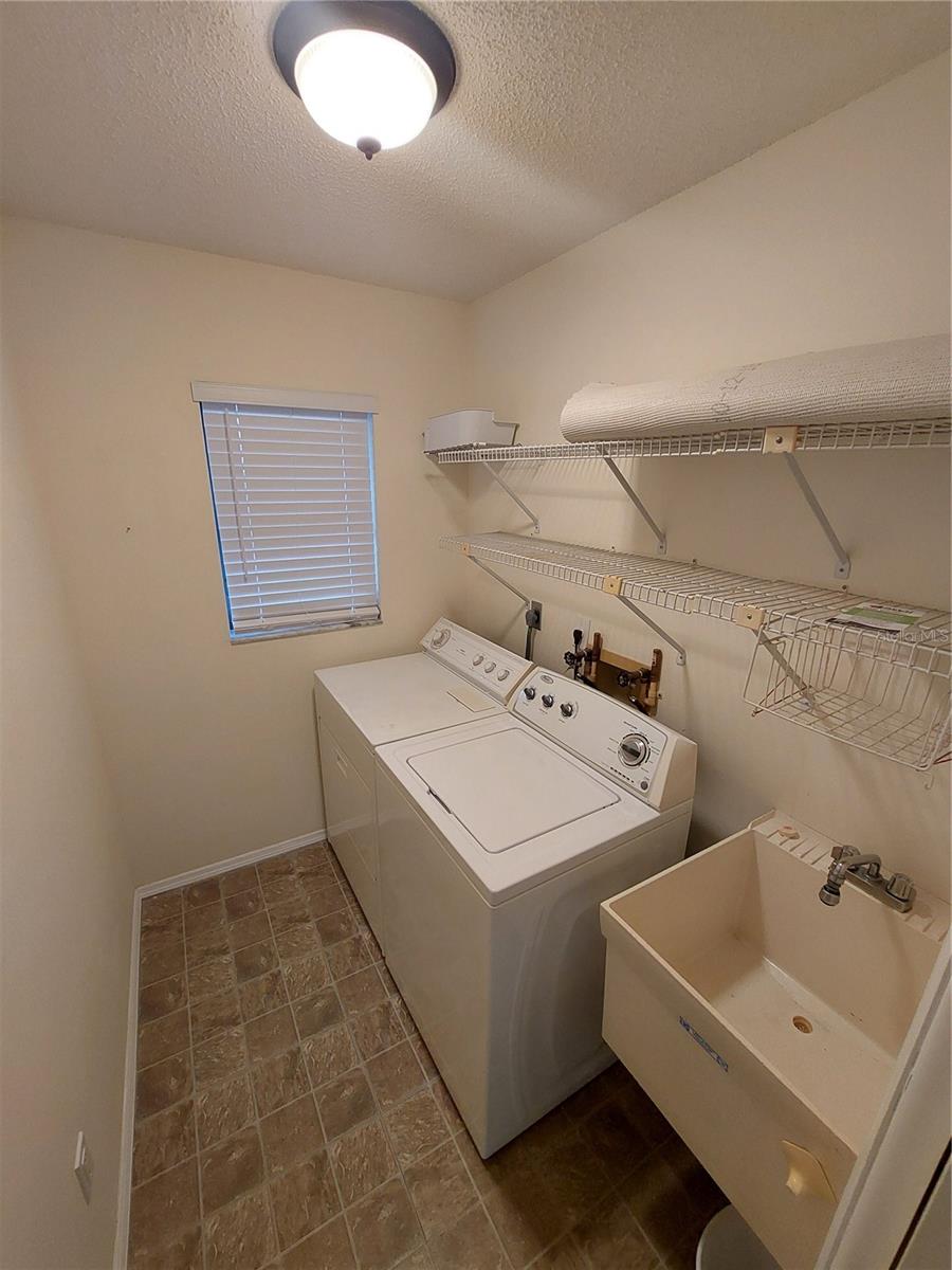 GULF VIEW ESTATES - Residential Lease