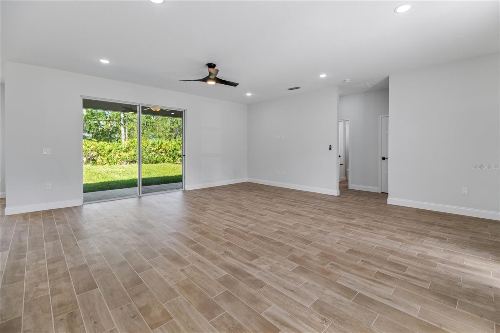 6 SLIGO MILL COURT